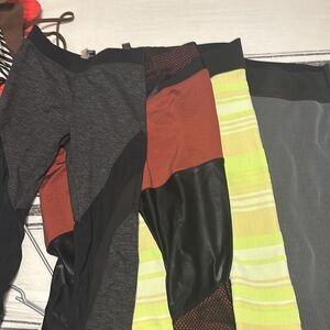 Koral bundle leggings size small